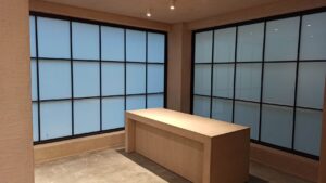 metallika parathira katastimaton